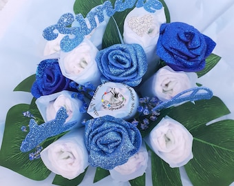 Bouquet de gâteau de couches parfait comme cadeau de naissance