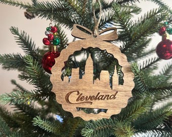 Adorno navideño del horizonte de Cleveland: decoración festiva de Ohio, regalo, recuerdo o detalle para inauguración de casa.