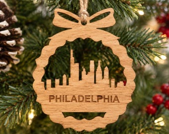 Philadelphia Skyline Christmas Ornament, Rustic Wood Wreath Cityscape Decor, Philly Pennsylvania Housewarming Gift, Travel Souvenir Keepsake