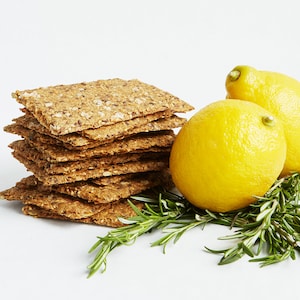 2 bags Rosemary&Lemon Knekkebrød • organic fresh baked • nordic crispbread • herbal cracker for picnic and aperitif • Scandinavian tradition