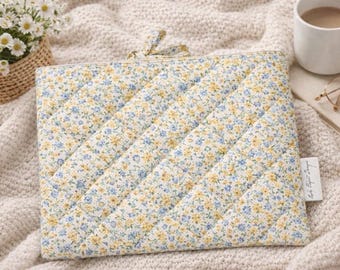 Quilted Kindle Sleeve with Bow, Padded Book Sleeve, Kindle Case, Floral Kindle Cover, E-Reader Sleeve, Book Lover Gift