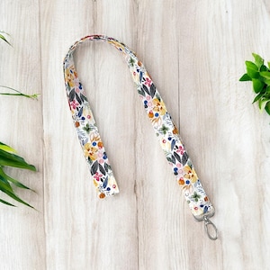 Floral Fabric Lanyard, Cute Keychain Lanyard, Badge Holder for Women, Teacher Gift, ID Badge Lanyard, Handmade Key Lanyard, Gift for Her