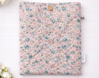 Quilted Kindle Sleeve, Padded Tablet Case, Floral Book Sleeve, Handmade iPad Cover, E-reader Sleeve, Cozy Tech Accessories, Reader Gift