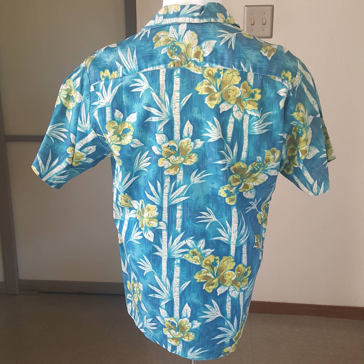 1950s or Early 60s Vintage Hawaiian Shirt With Bamboo Print M - Etsy