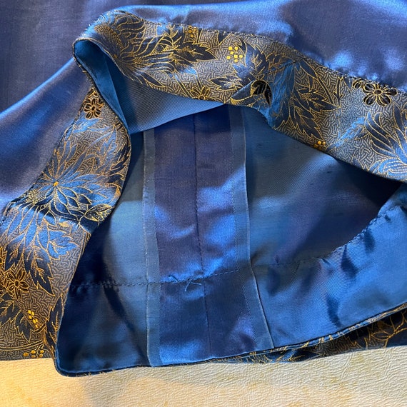 1930s or 40s vintage two piece silk Asian lounge … - image 10
