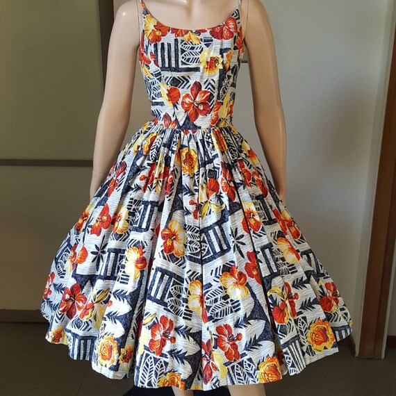 1950s Vintage Kona Kai Hawaiian Cotton Sun Dress 2