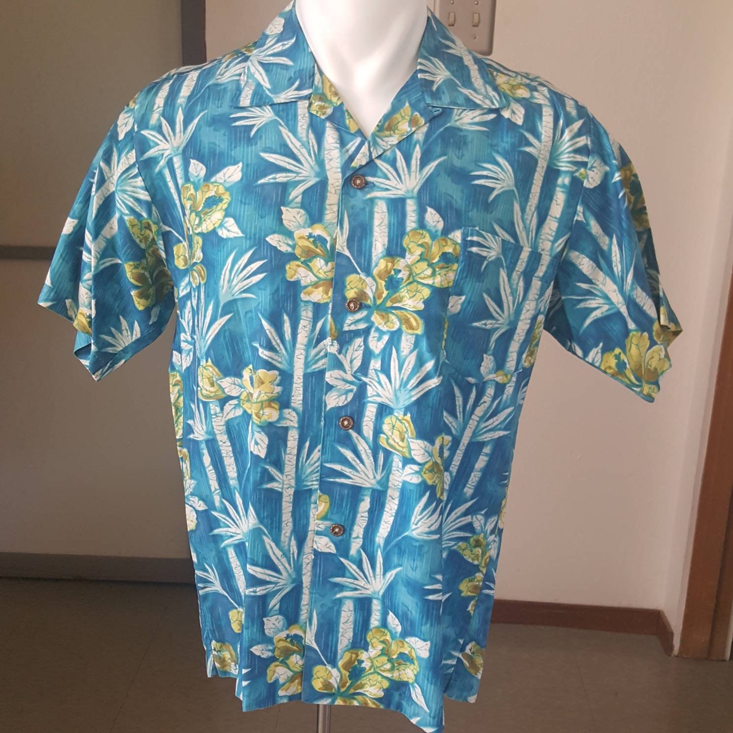 1950s or Early 60s Vintage Hawaiian Shirt With Bamboo Print M - Etsy