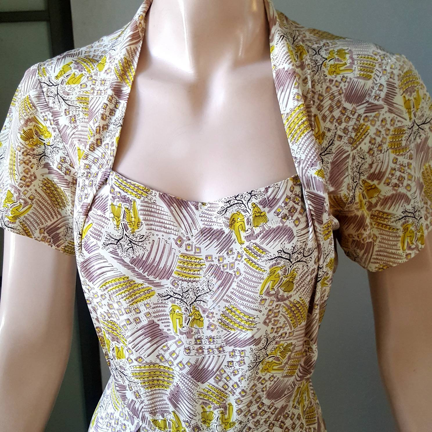 1940s 1950s - Stunning Embroidered Rayon Dress - W27 (68cm