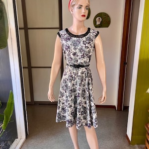 1950s vintage volup rose print cotton day dress with woven trim 33W