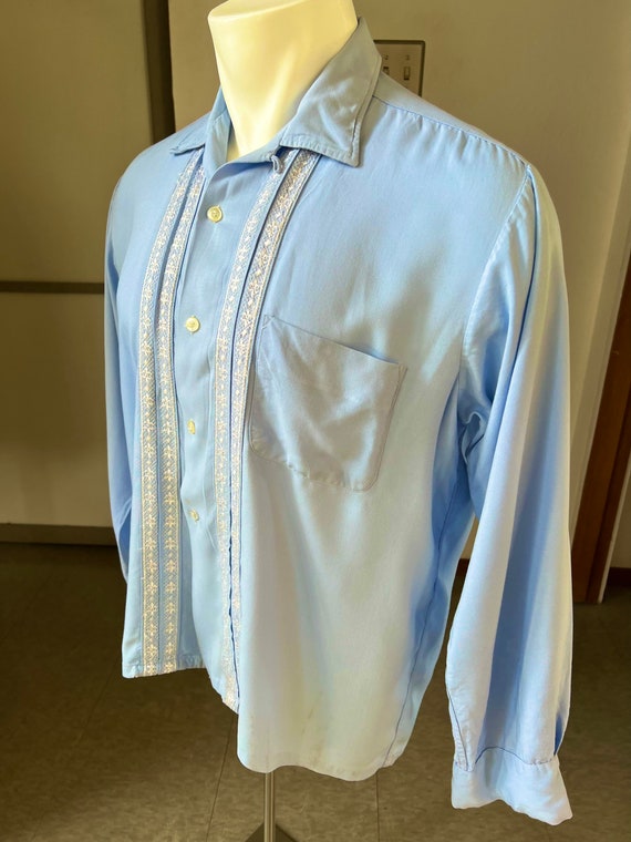 1950s vintage light blue Pilgrim soft rayon shirt… - image 2