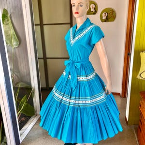 Vintage Ranchcraft turkooisblauwe terrasjurk met elastische taille uit de jaren 50 met sjerpriem M