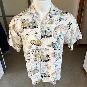 1950s style Kona Bay Land of Aloha print rayon Hawaiian Shirt men’s XS