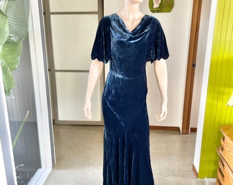 1930s vintage royal blue silk velvet bias cut gown dress with scalloped sleeves 31w