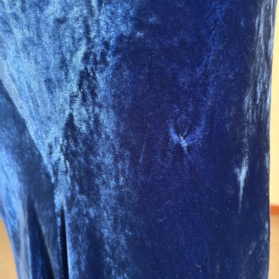 1930s vintage royal blue silk velvet bias cut gow… - image 9