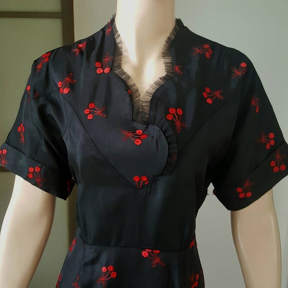 1950s Vintage Black Tafetta Dress With Red Cherrie