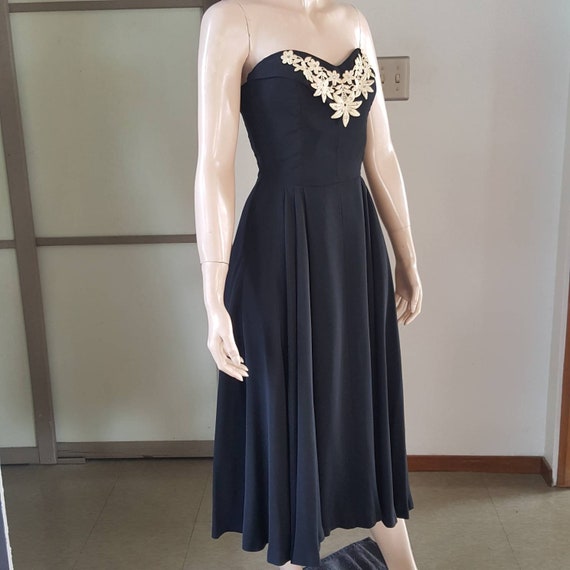 1950s vintage rayon boned strapless dress with rh… - image 2