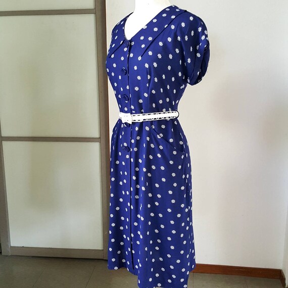 1950s vintage navy blue soft rayon dress with whi… - image 3