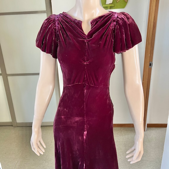 1930s vintage bias cut silk velvet burgundy gown … - image 2