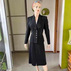 1940s or 50s Vintage Black Gabardine Women's Skirt Suit Perfect