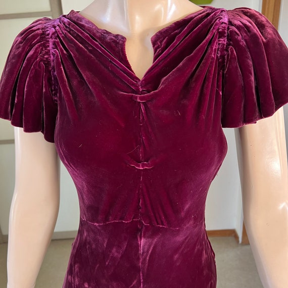 1930s vintage bias cut silk velvet burgundy gown … - image 3