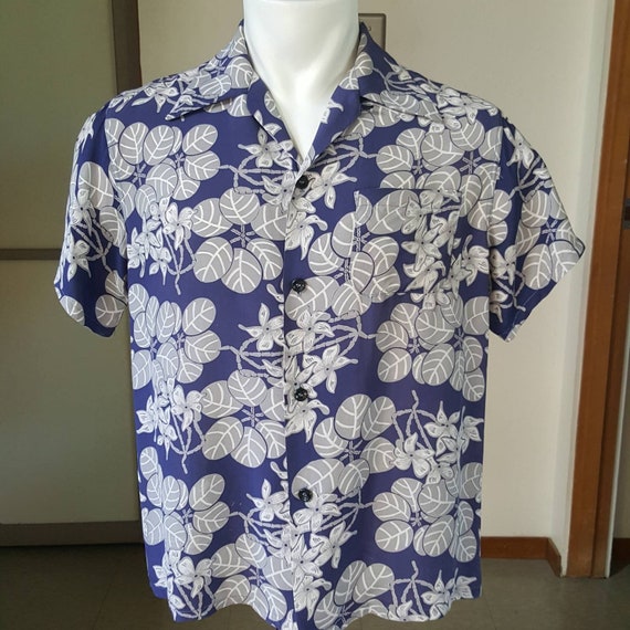 1950s Vintage Silky Cold Rayon Men's Hawaiian Shir