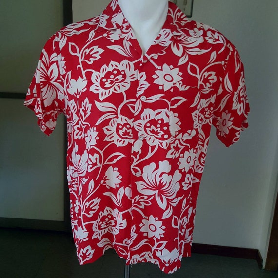 1950s vintage Kala Kai rayon Hawaiian shirt M