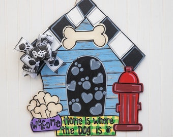 Dog door hanger, puppy door hanger, dog house hanger, wooden door hanger, dog wreath, dog lover gift, animal wreath, dog decor