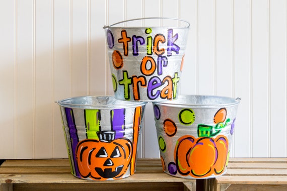 Personalized Trick or Treat Bucket Trick or Treat Bucket | Etsy