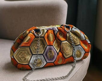 Elegante Clutch handgefertigt aus japanischem vintage Kimonogürtel
