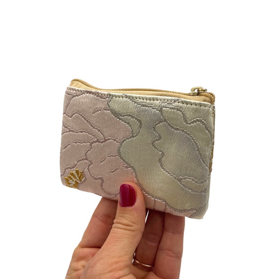 Handmade Japanese Kimono Obi Cardholder – Exquisite Designs for Stylish Essentials