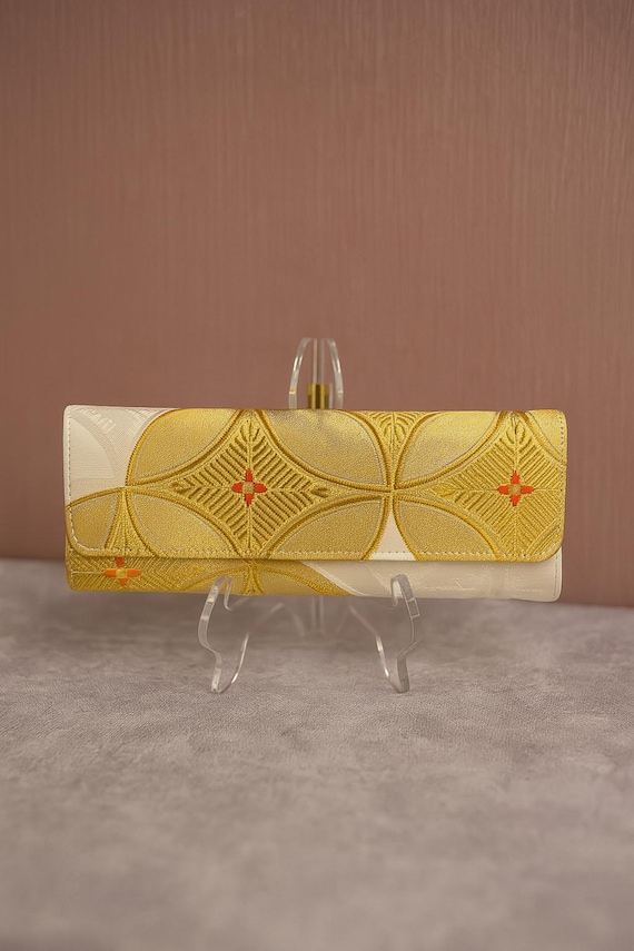 Gold Bridal Clutch Purse for Lovely Evenings | Upcycled from Kmono Obi cCutch | Annina Designs