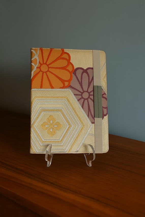 Colorful Elegance: Japanese Tablet Cover with KIKU, KIKKOU, HANABISHI Patterns
