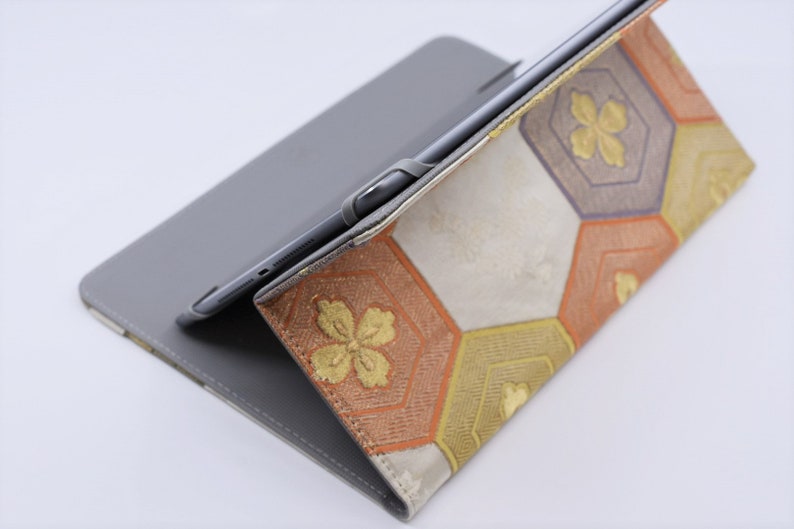 Handcrafted Vinatge Tablet Cover