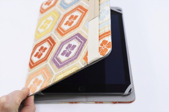 Handmade Vintage Japanese Obi Tablet Sleeve | Elegant Upcycled iPad Case with Hanabishi and KIKKOU Patterns
