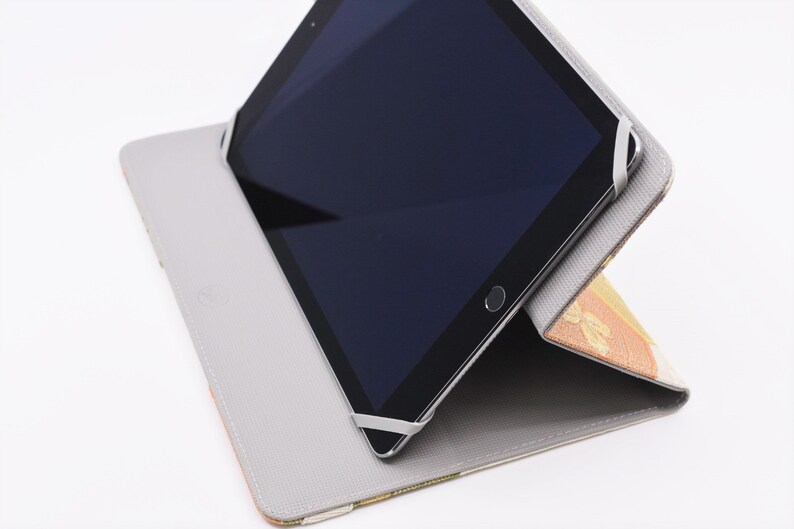 Handcrafted Vinatge Tablet Cover