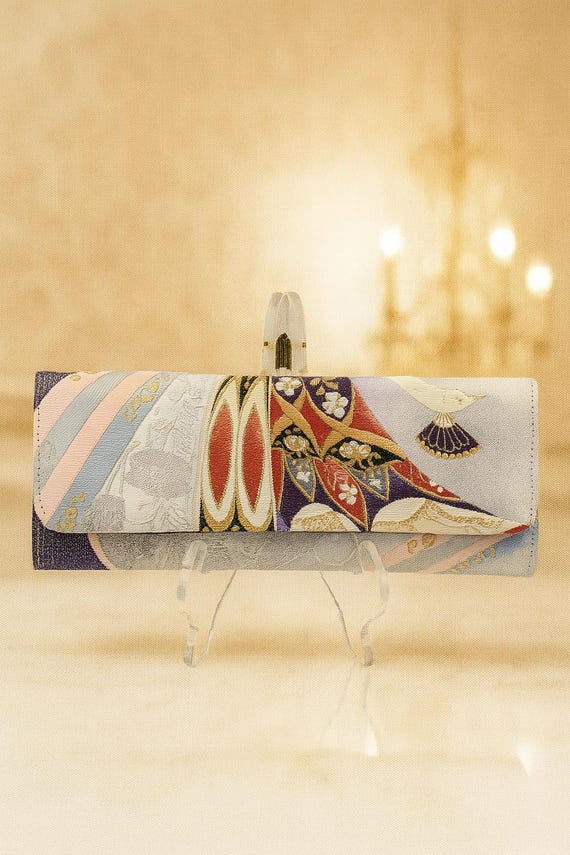 Vintage Kimono Belt Clutch - Elegant Peacock Pattern, Handcrafted Evening Bag with Detachable Chain - Japanese Fashion Accessory