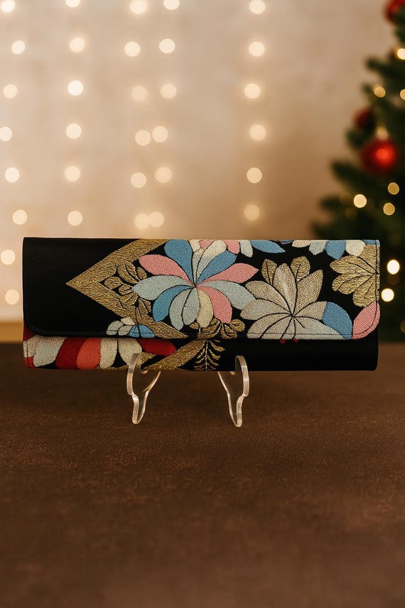 Handcrafted Vintage Clutch with Kiku Chrysanthemum Pattern - Elegant Evening Bag