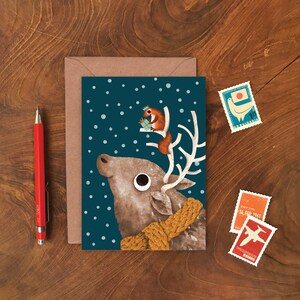 Cartolina di renna e scoiattolo di Natale / Cartolina di animali di Natale illustrata senza plastica / Cartolina di auguri per personaggi di Natale