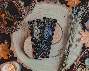 Feyre's Hand & The Night Court holographic / black FOILED bookmark