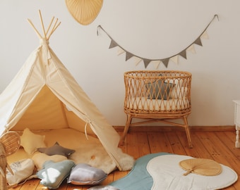 XXL Tipi with mat // Beige children teepee tent // Eco Teepee and quilted mat / Cream Tipi and mat // for 3 - 5 children  // High quality //