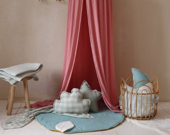 Juego de dosel de cama de muselina rosa: decoración para habitación infantil con cojines.