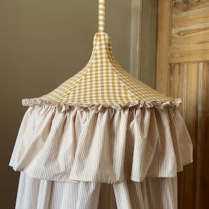 Mustard checkered canopy /  bed canopy / Children&#39;s canopy / Gingham tent / Yellow stripes / Frills / Babotipi / Boy’s room idea /