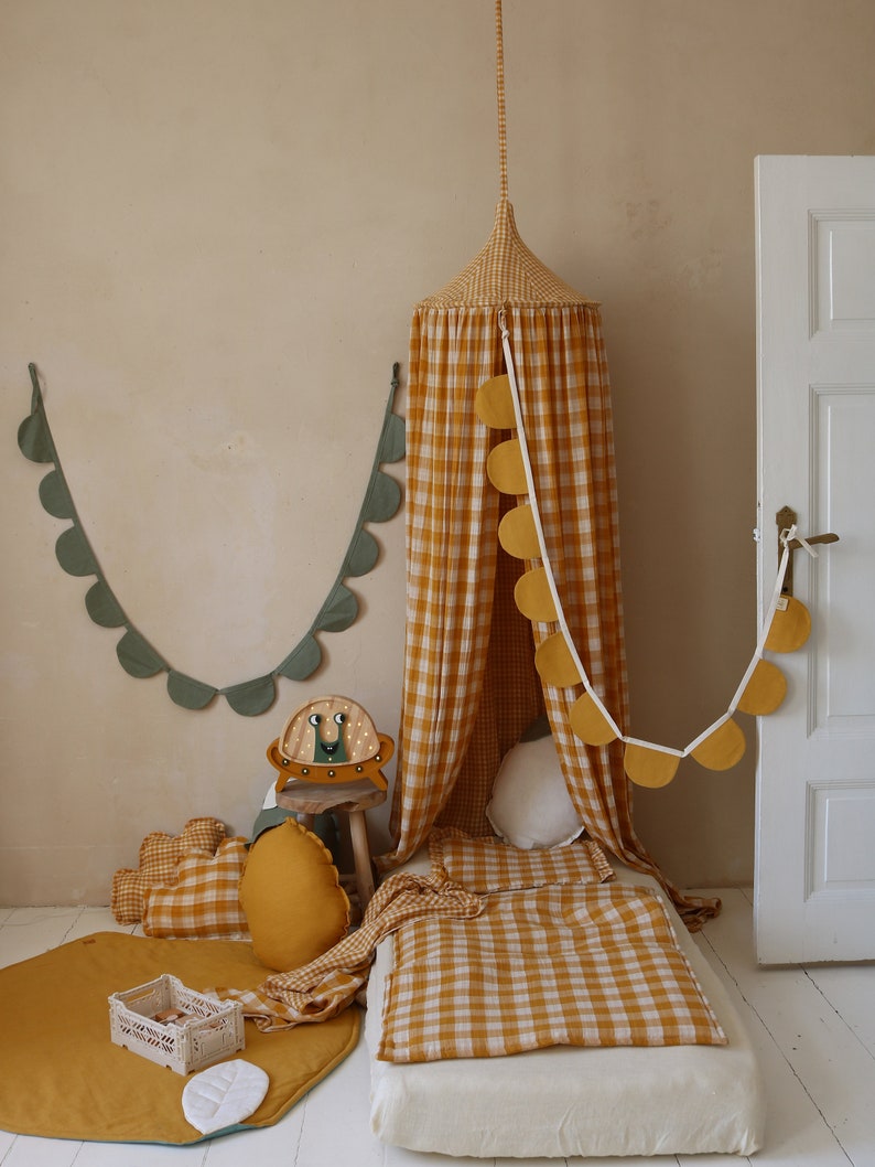 Mustard checked duvet with pillow // Kids bedding // Quilt with filing for child // Cushion with frill // Babotipi // Limone collection // image 4
