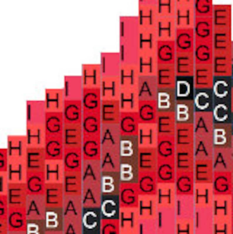 Puede incluir: Dise&ntilde;o geom&eacute;trico abstracto con un patr&oacute;n repetitivo de bloques rojos, rosas y blancos. Cada bloque contiene una letra, creando un visual texturizado y colorido.