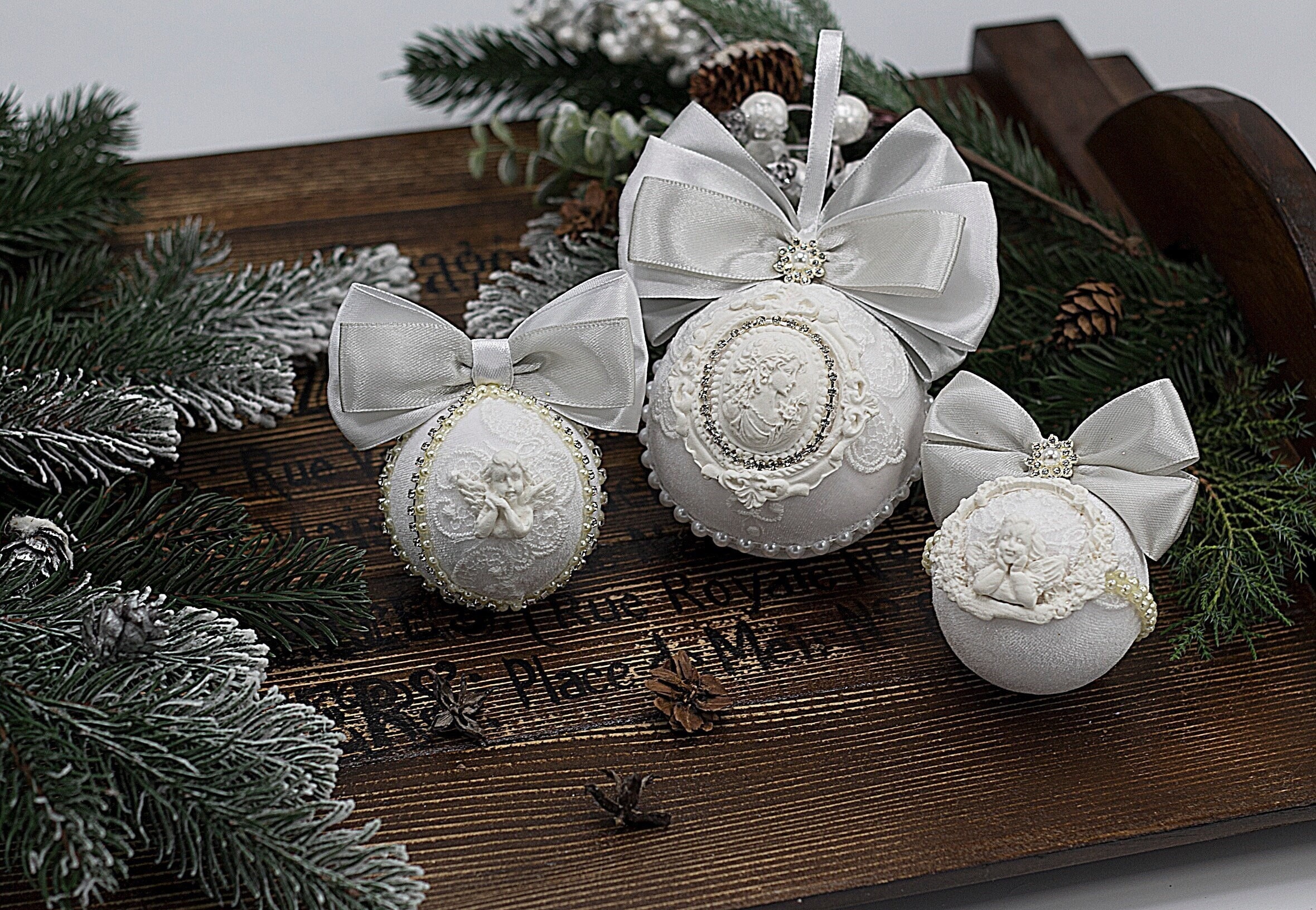 Red Christmas Ornament, Handmade Velvet Balls, Christmas Ball, Christm –  Whiteroomfavors