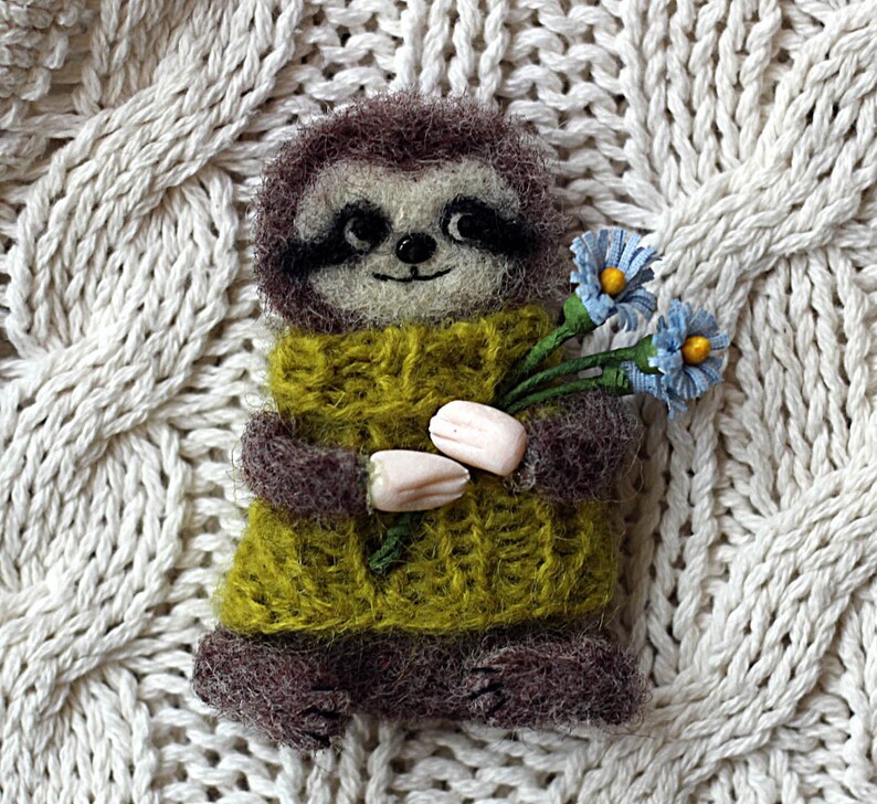Felted animals Cute sloth Felt brooch Wool brooch sloth Miniature Sloth Felted pin Brooch sloth Sloth pin