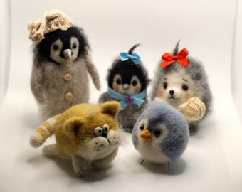 Miniature needle felted animals Cute felted baby animals Tiny wool animal figurines Collectible animal figures for a toy zoo or dollhouse