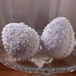 White velvet Easter eggs lightly decorated with beads Refined Easter eggs covered with lace Handmade beaded eggs for elegant Easter décor