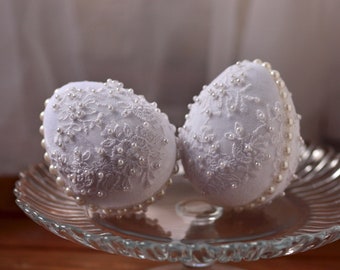 White velvet Easter eggs lightly decorated with beads Refined Easter eggs covered with lace Handmade beaded eggs for elegant Easter décor