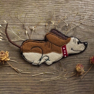 Felt brooch «Basset Hound» Little brown-white doggie pin Running hound dog in a red collar Gift pin for pet lovers Cheerful jacket accessory
